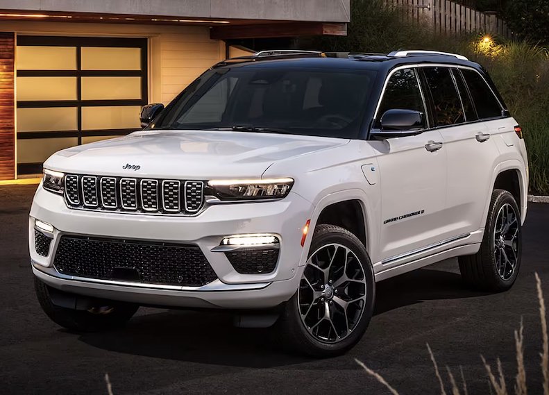 The V-6-powered Summit model of the new 2025 Jeep Grand Cherokee achieves a solid top speed 0-60 mph time of 7.4 seconds.