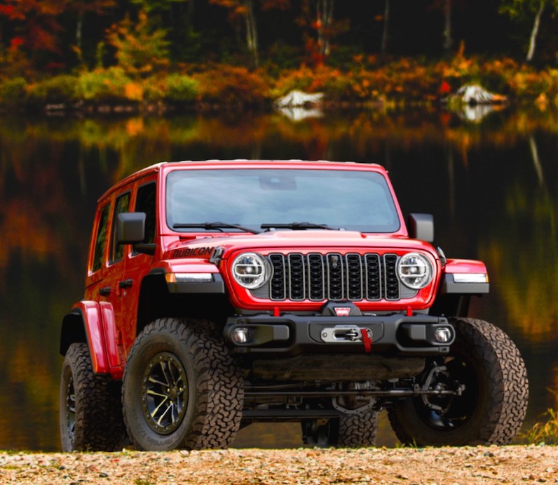The 2025 Jeep Wrangler is able to go 0-60 mph in 6.1 seconds, right on par with other SUVs in the off-roading category.