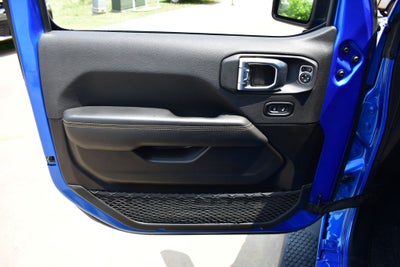 2024 Jeep Wrangler 4-Door Sahara 4x4