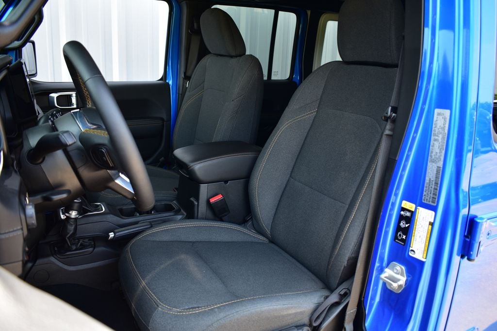 2024 Jeep Wrangler 4-Door Sahara 4x4