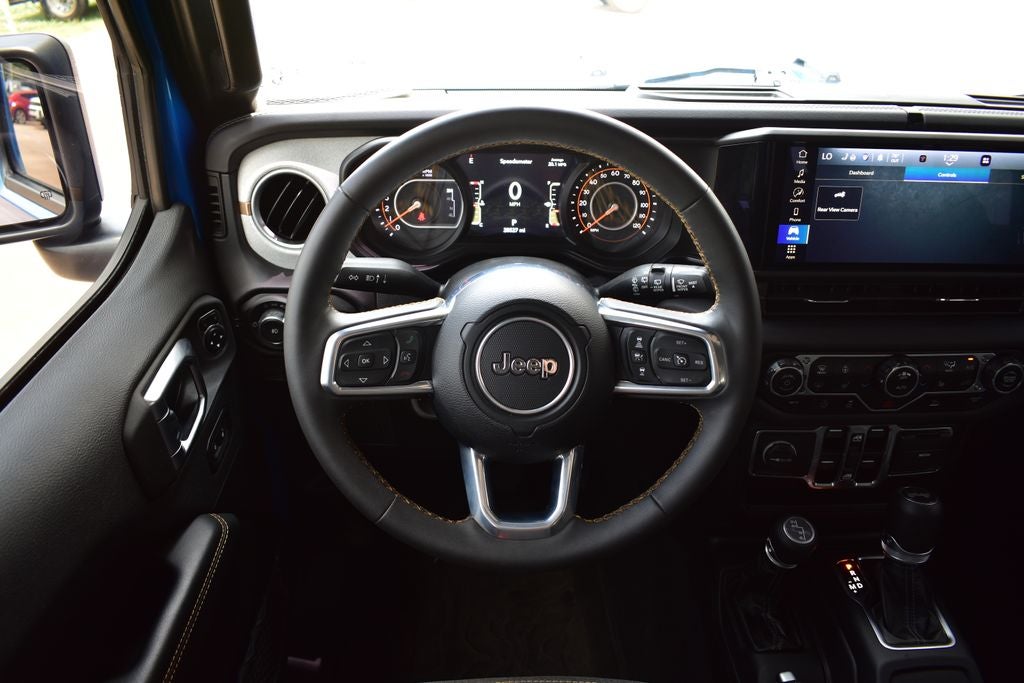 2024 Jeep Wrangler 4-Door Sahara 4x4