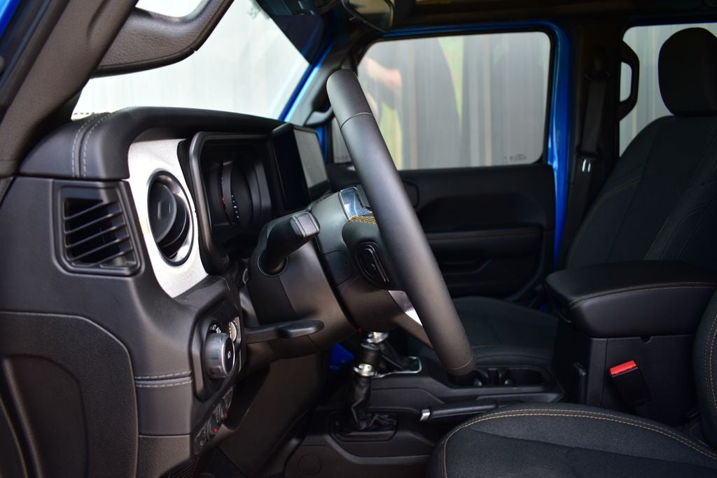 2024 Jeep Wrangler 4-Door Sahara 4x4