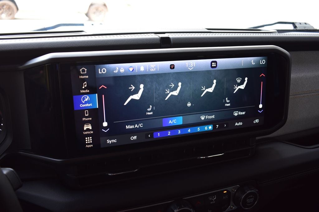 2024 Jeep Wrangler 4-Door Sahara 4x4