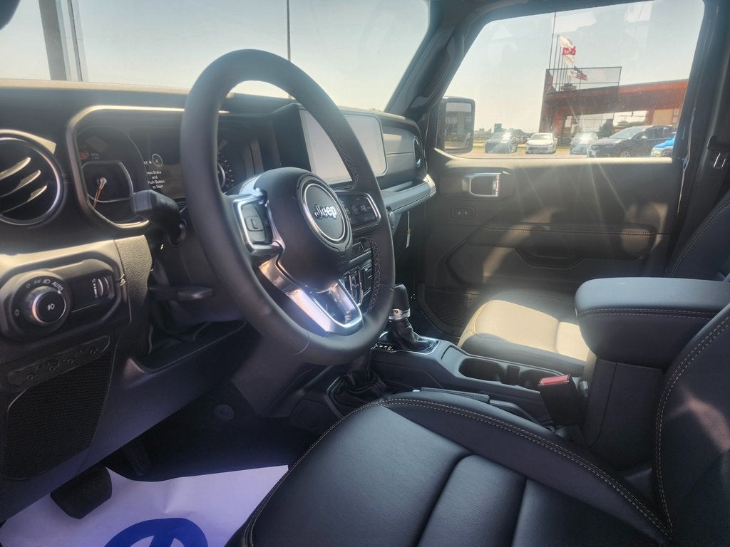 2025 Jeep Wrangler WRANGLER 4-DOOR SAHARA
