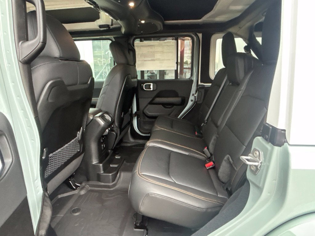 2027 Jeep Wrangler WRANGLER 4-DOOR SAHARA