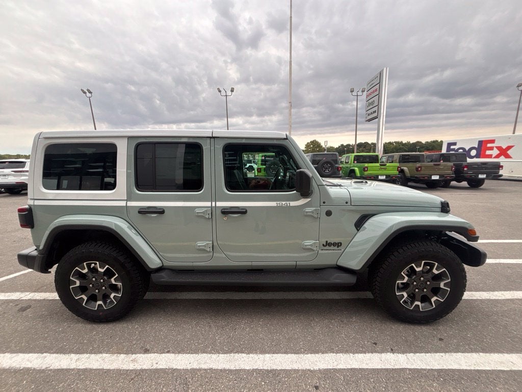 2027 Jeep Wrangler WRANGLER 4-DOOR SAHARA