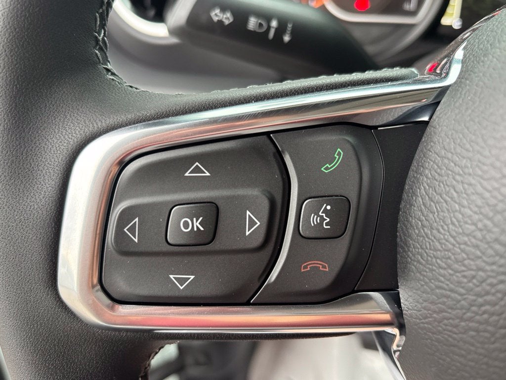 2027 Jeep Wrangler WRANGLER 4-DOOR SAHARA