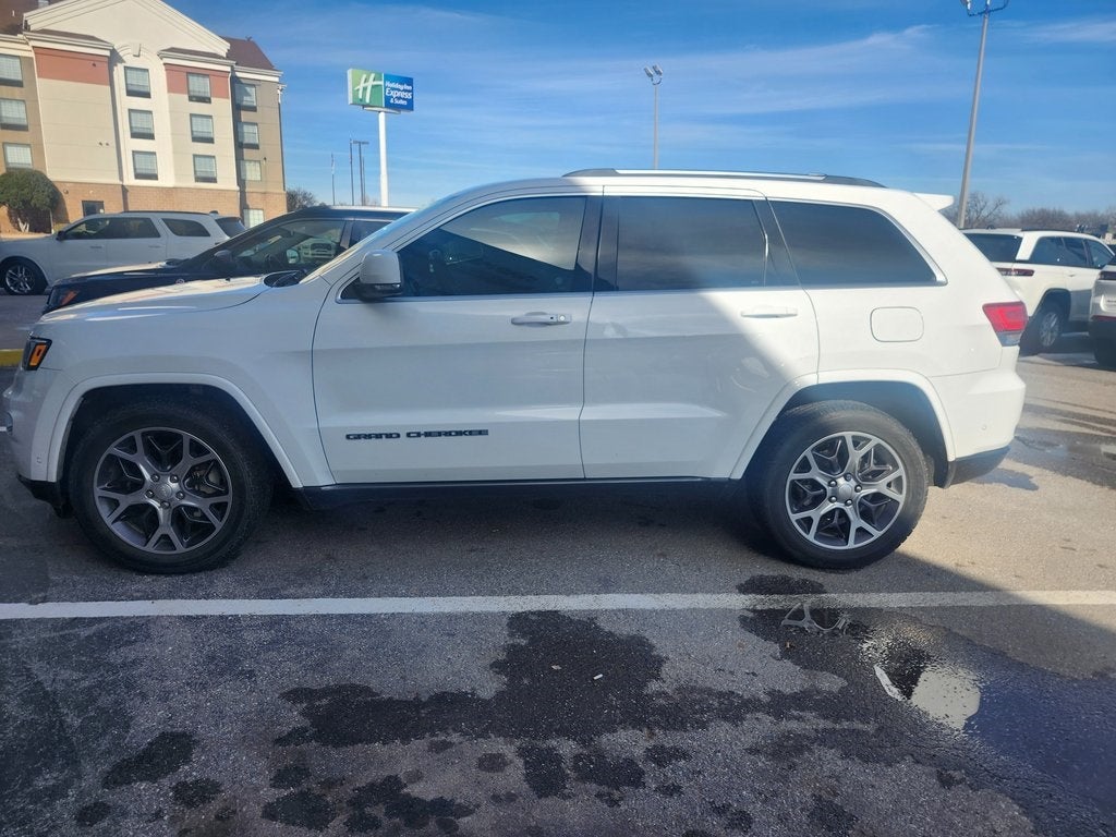 2018 Jeep Grand Cherokee Sterling Edition 4x2