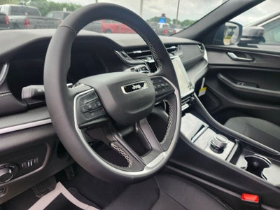 2026 Jeep Grand Cherokee GRAND CHEROKEE LAREDO 4X2