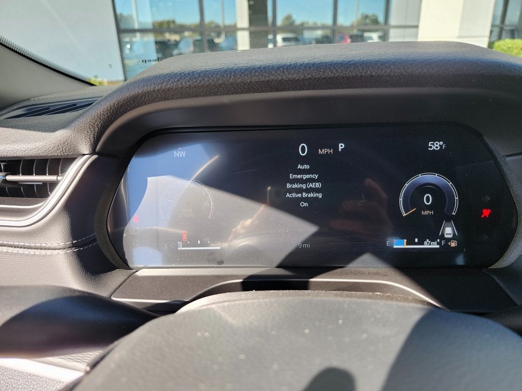 2025 Jeep Grand Cherokee GRAND CHEROKEE LAREDO X 4X2