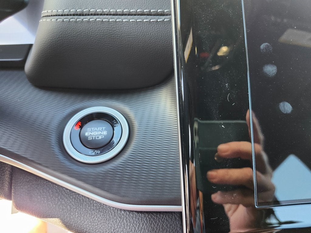 2025 Jeep Grand Cherokee GRAND CHEROKEE LAREDO X 4X2