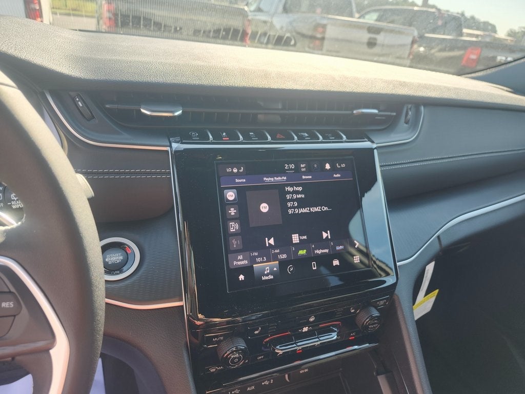 2025 Jeep Grand Cherokee GRAND CHEROKEE ALTITUDE 4X2