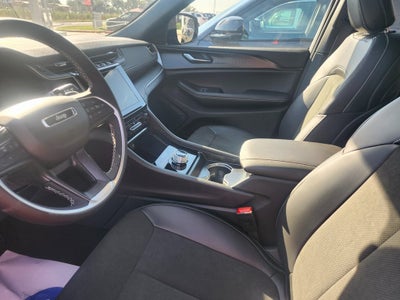 2025 Jeep Grand Cherokee GRAND CHEROKEE ALTITUDE 4X2