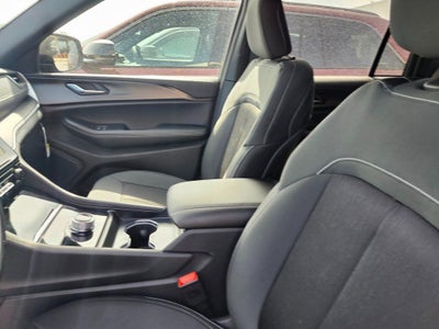 2026 Jeep Grand Cherokee GRAND CHEROKEE LAREDO 4X2