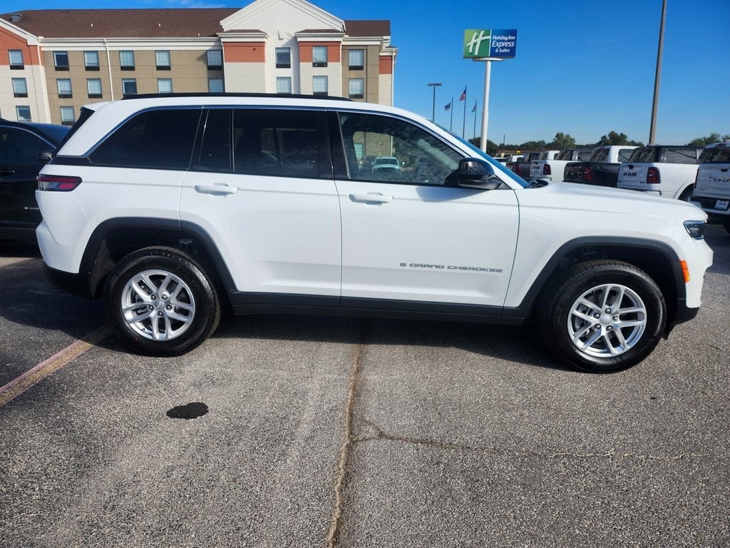 2025 Jeep Grand Cherokee GRAND CHEROKEE LAREDO X 4X2