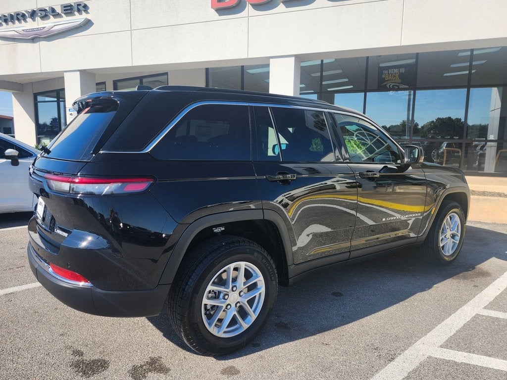 2025 Jeep Grand Cherokee GRAND CHEROKEE LAREDO X 4X2