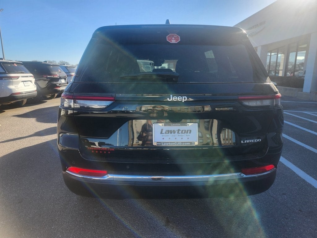 2025 Jeep Grand Cherokee GRAND CHEROKEE LAREDO X 4X2