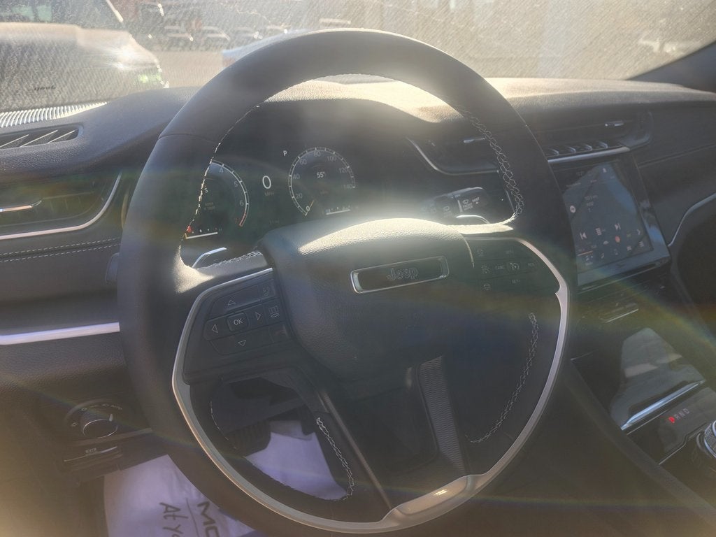 2025 Jeep Grand Cherokee GRAND CHEROKEE LAREDO X 4X2