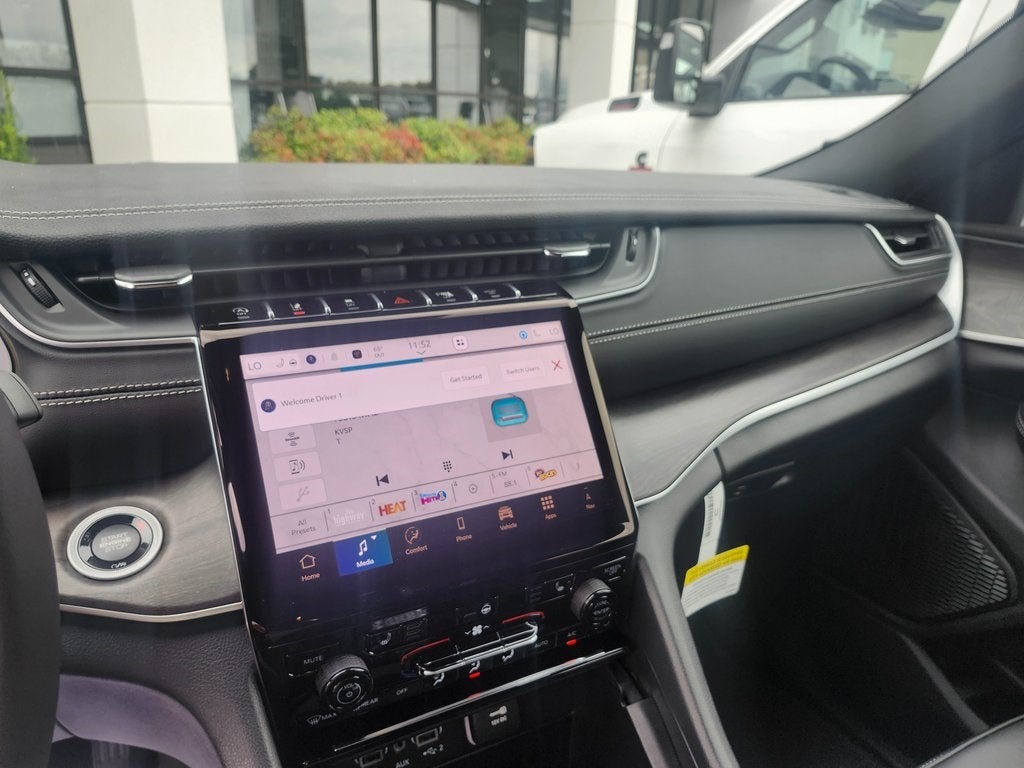 2025 Jeep Grand Cherokee GRAND CHEROKEE LIMITED 4X2