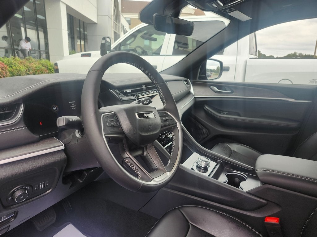 2025 Jeep Grand Cherokee GRAND CHEROKEE LIMITED 4X2