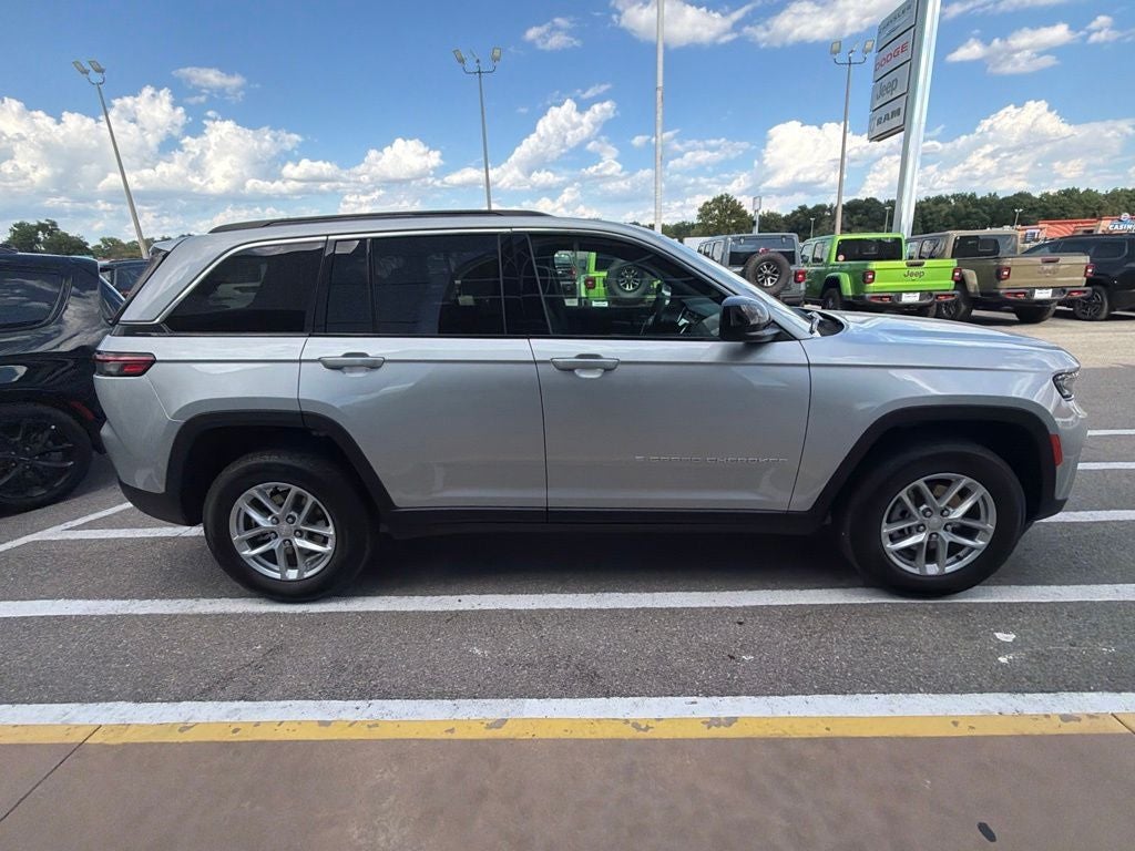 2026 Jeep Grand Cherokee GRAND CHEROKEE LAREDO X 4X4