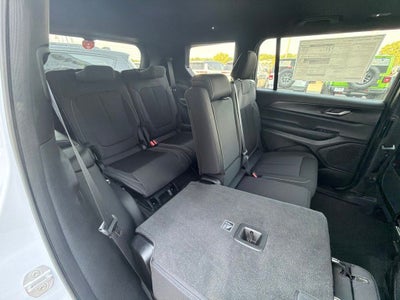 2026 Jeep Grand Cherokee GRAND CHEROKEE L LAREDO X 4X2