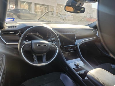 2023 Jeep Grand Cherokee L Altitude 4x2