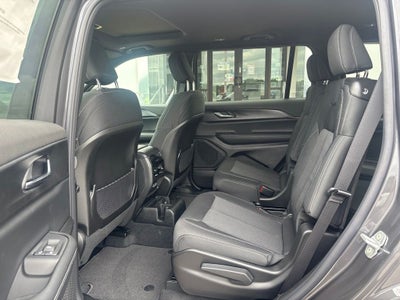 2026 Jeep Grand Cherokee GRAND CHEROKEE L LAREDO X 4X2