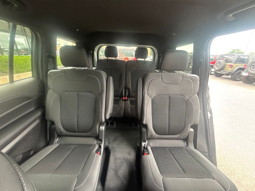 2026 Jeep Grand Cherokee GRAND CHEROKEE L LAREDO X 4X2