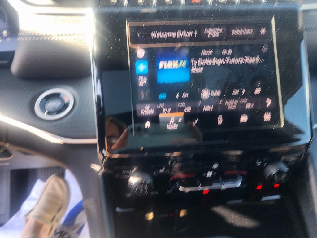 2025 Jeep Grand Cherokee GRAND CHEROKEE L LAREDO X 4X4