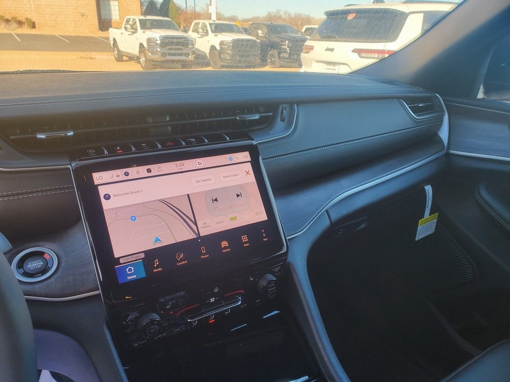 2025 Jeep Grand Cherokee GRAND CHEROKEE L LIMITED 4X4