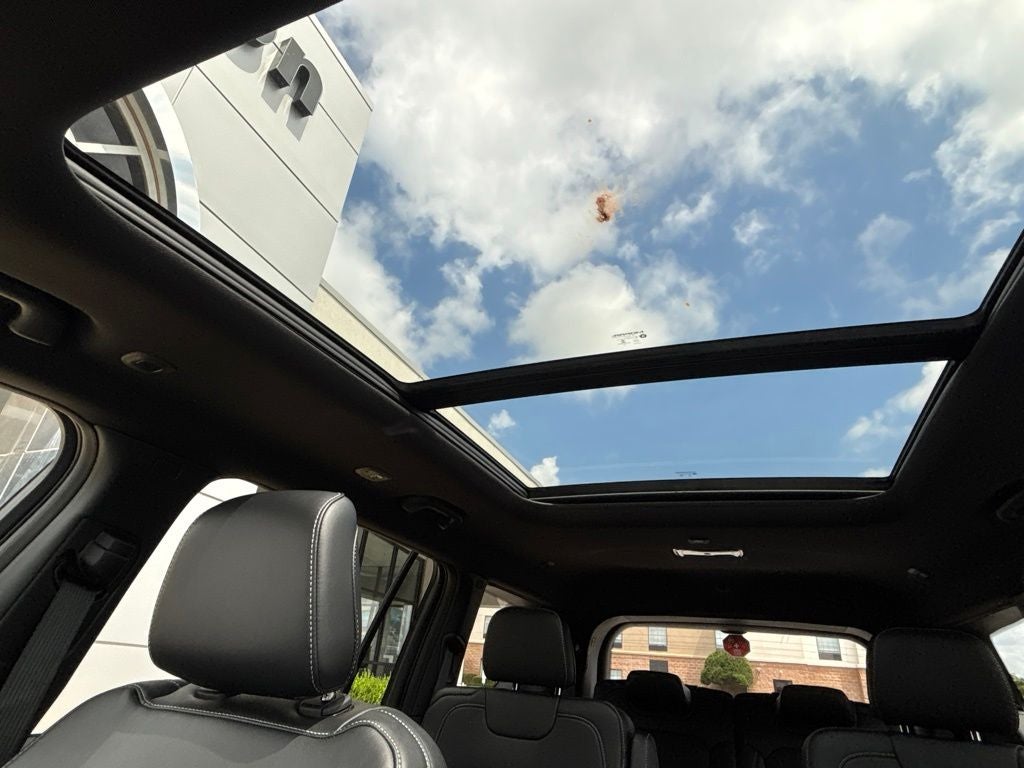 2026 Jeep Grand Cherokee GRAND CHEROKEE L LIMITED RESERVE 4X4