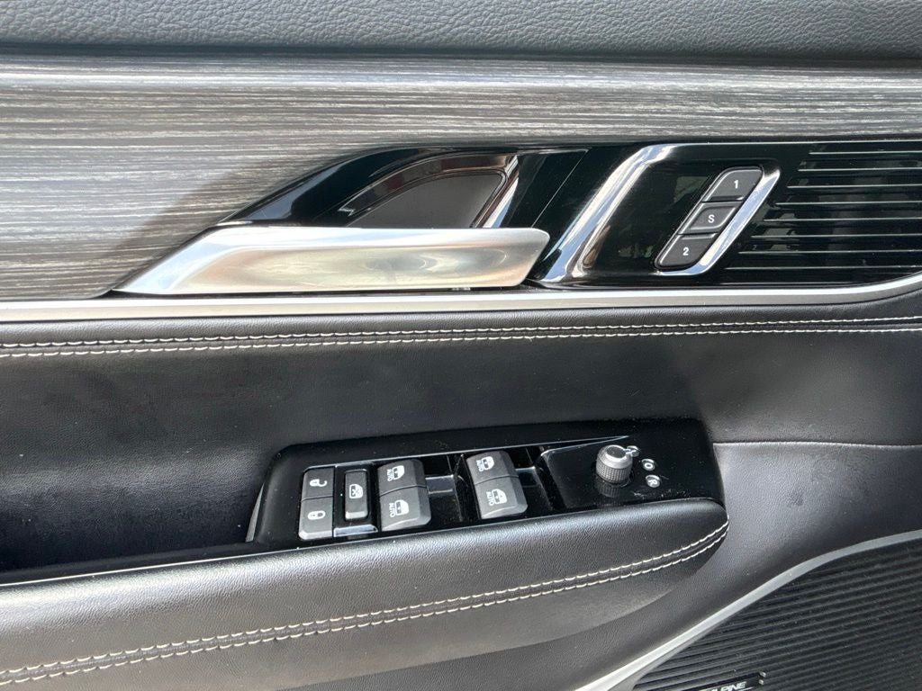 2023 Jeep Wagoneer L Series III 4x4