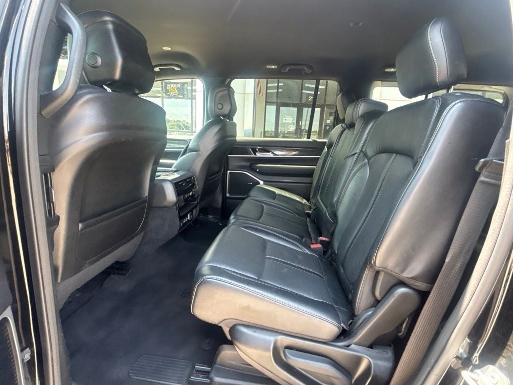 2022 Jeep Wagoneer Series III 4x2