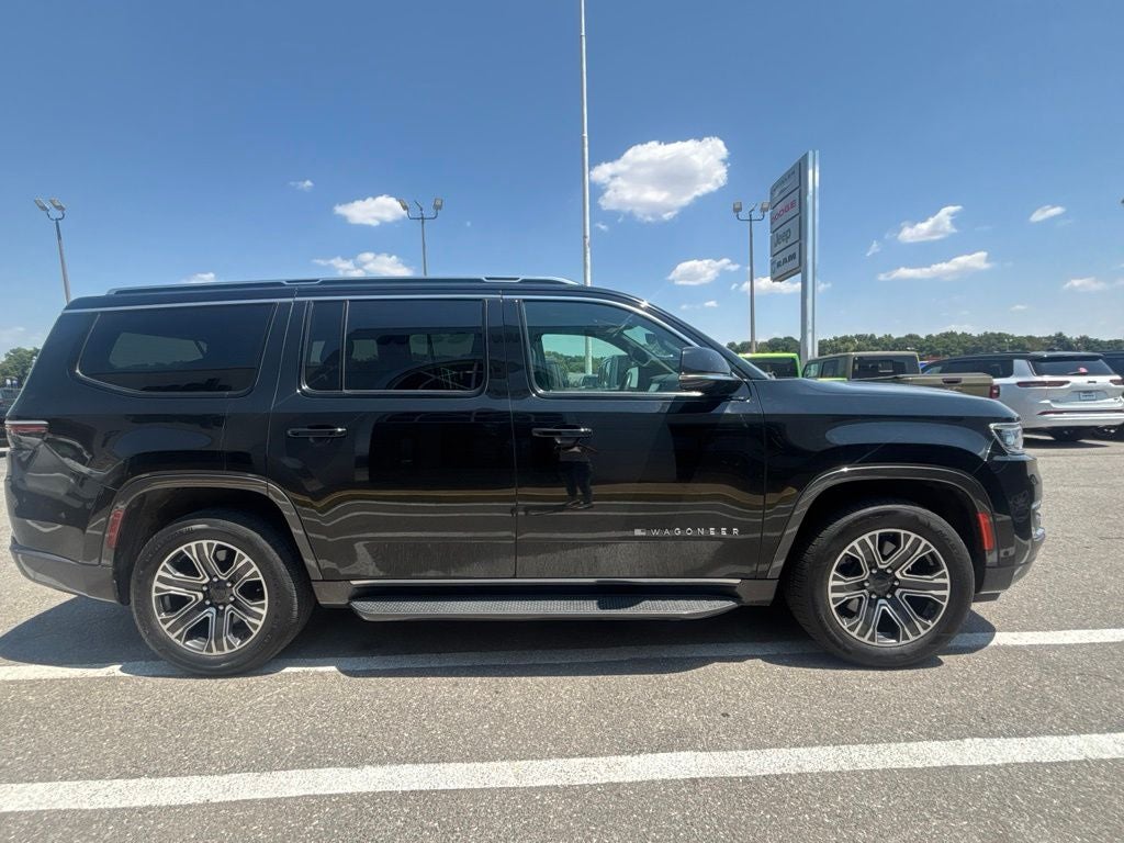 2022 Jeep Wagoneer Series III 4x2