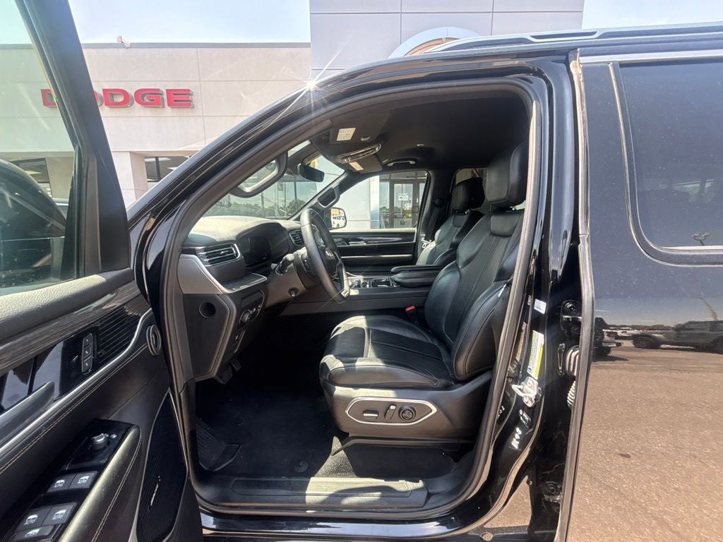 2022 Jeep Wagoneer Series III 4x2