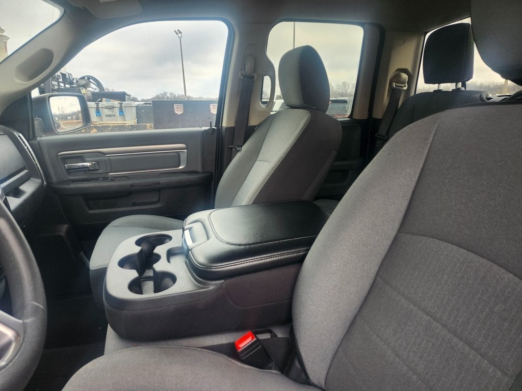 2024 RAM 1500 Classic SLT Quad Cab 4x4 6'4' Box