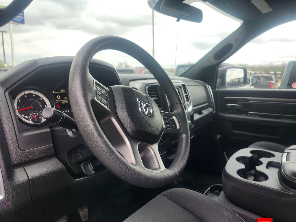 2024 RAM 1500 Classic Warlock Crew Cab 4x4 5'7' Box
