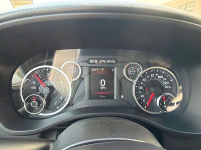 2026 RAM 1500 RAM 1500 EXPRESS QUAD CAB 4X2 6'4' BOX