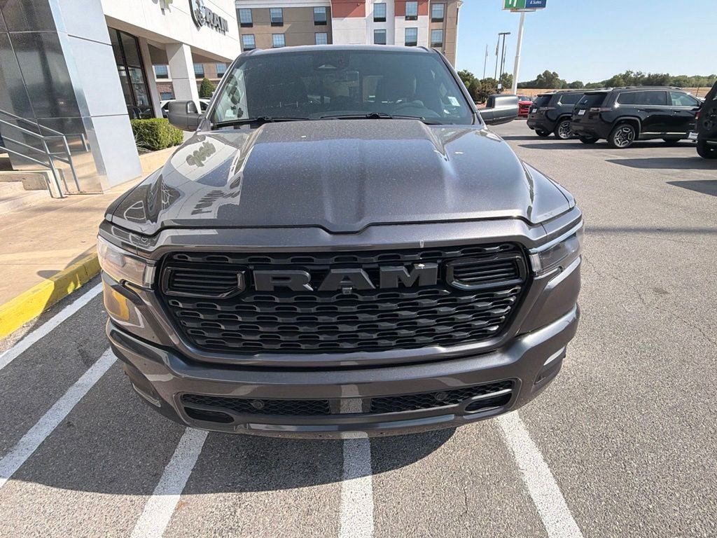2026 RAM 1500 RAM 1500 EXPRESS QUAD CAB 4X2 6'4' BOX