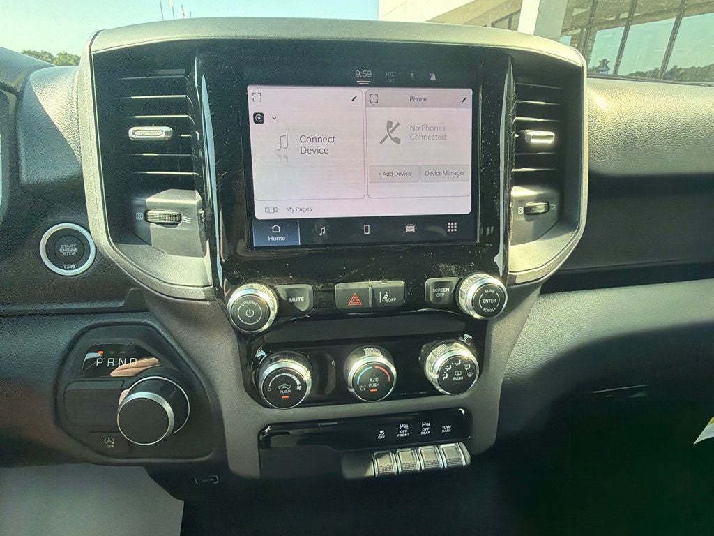 2026 RAM 1500 RAM 1500 EXPRESS QUAD CAB 4X2 6'4' BOX
