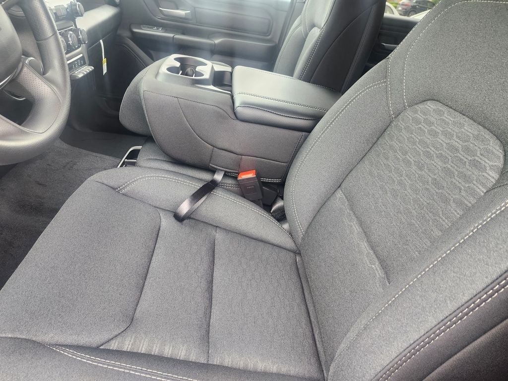 2026 RAM Ram 1500 RAM 1500 TRADESMAN CREW CAB 4X2 5'7' BOX