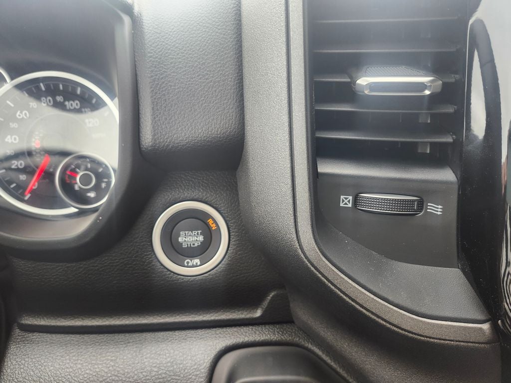 2026 RAM Ram 1500 RAM 1500 TRADESMAN CREW CAB 4X2 5'7' BOX