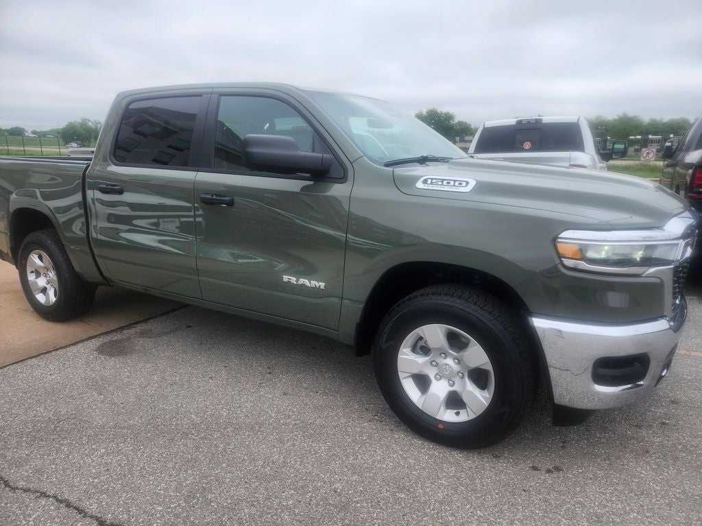 2026 RAM Ram 1500 RAM 1500 TRADESMAN CREW CAB 4X2 5'7' BOX