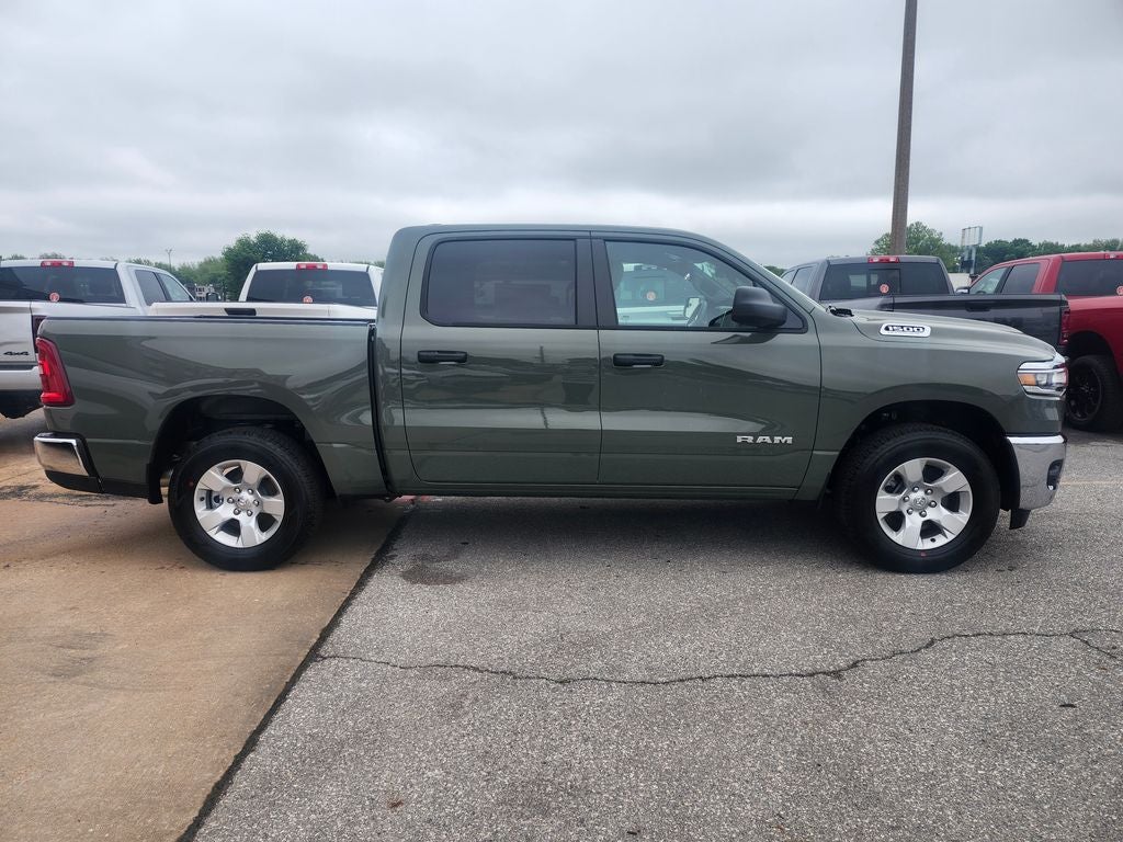 2026 RAM Ram 1500 RAM 1500 TRADESMAN CREW CAB 4X2 5'7' BOX