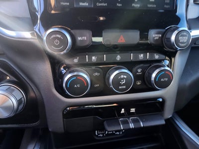 2024 RAM 1500 Laramie Crew Cab 4x2 5'7' Box