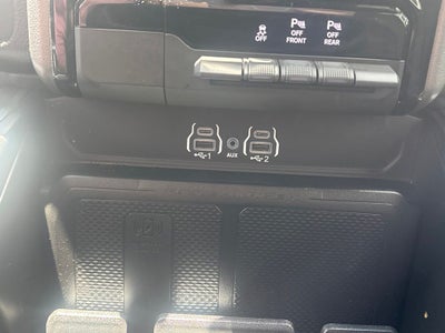 2025 RAM 1500 Lone Star Crew Cab 4x4 5'7' Box