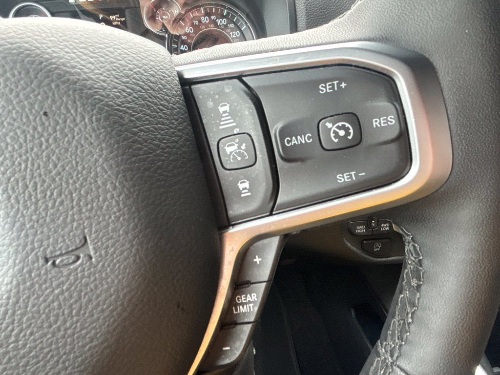 2025 RAM 1500 Big Horn Crew Cab 4x4 5'7' Box