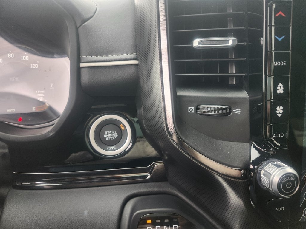 2026 RAM Ram 1500 RAM 1500 LIMITED CREW CAB 4X4 5'7' BOX