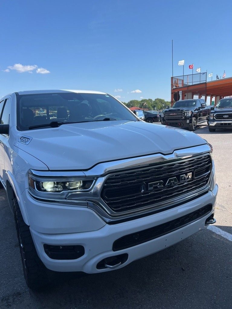 2020 RAM 1500 Limited Crew Cab 4x4 5'7' Box